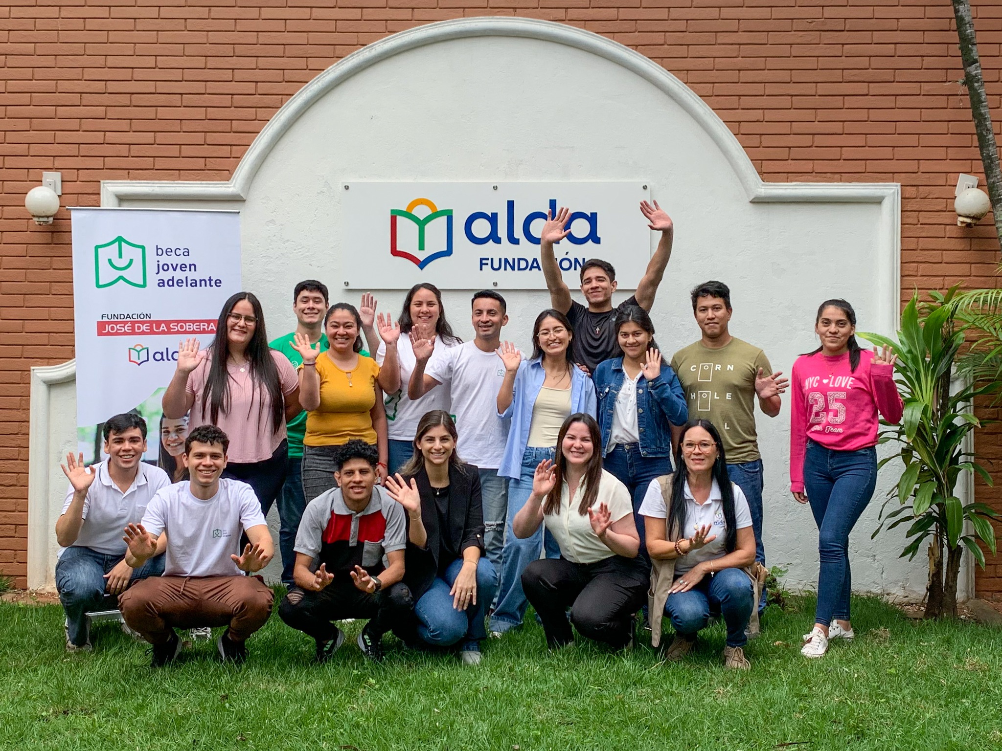Jóvenes participaron del taller de habilidades para el trabajo